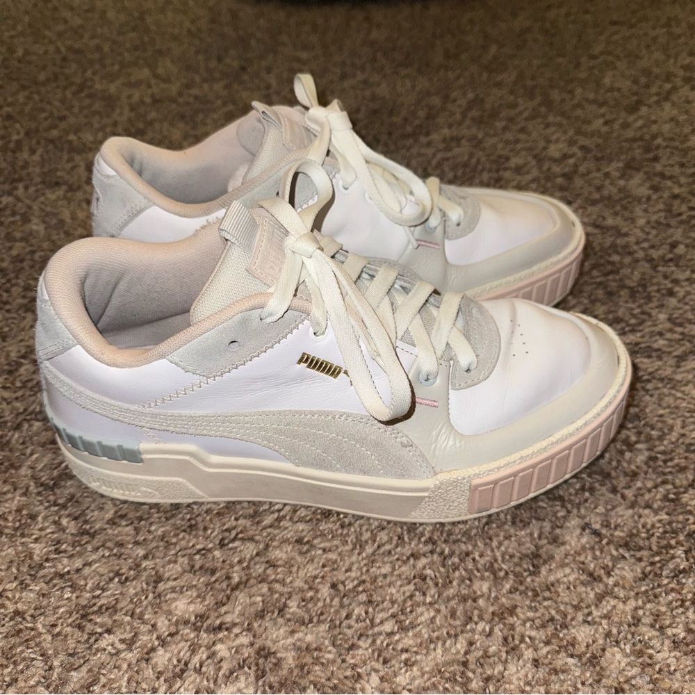 PUMA Sneakers with Pink Details SIZE 9